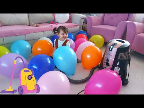 Aybüke robot süpürge ile  rengarenk balon şisirdi - süpürge videoları - balon video - balon