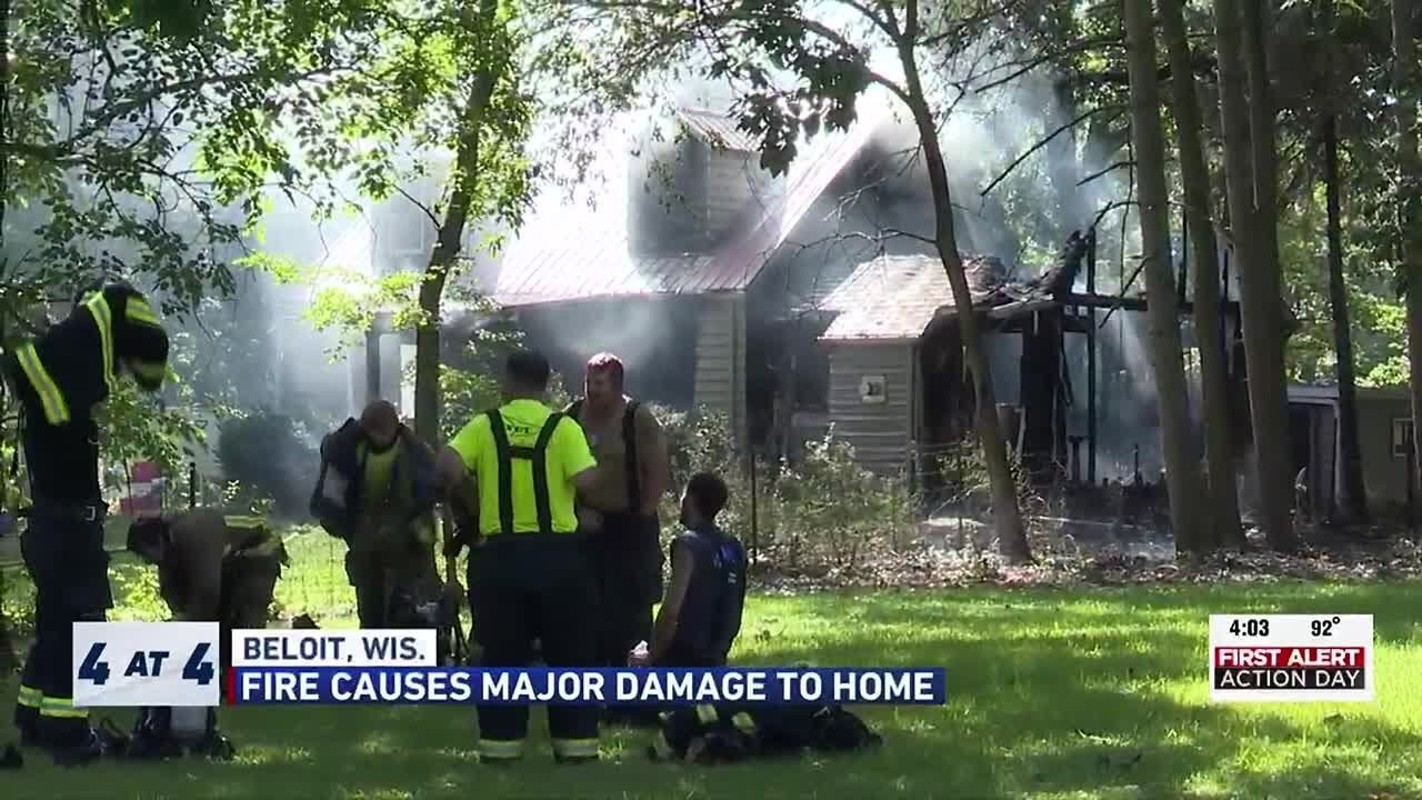 Fire crews battle blaze in Beloit - YouTube