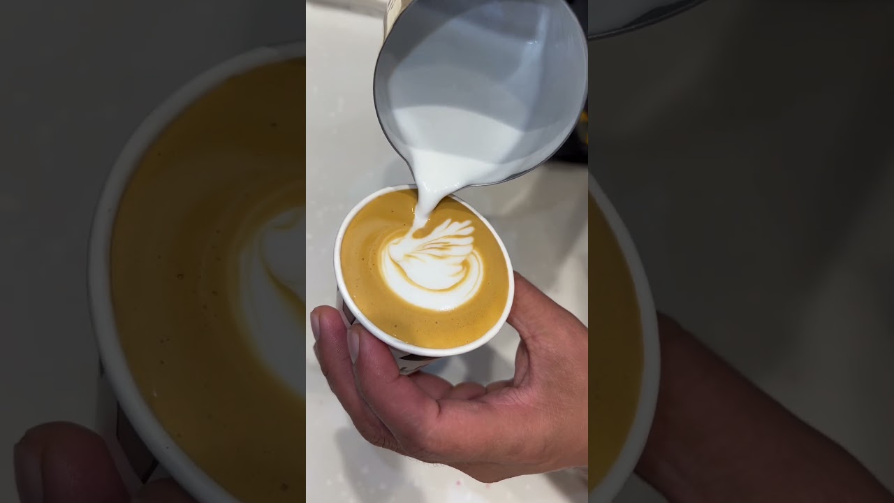 Flat white Art #coffee #shorts #flatwhite #swan #latteart #coffeelover #cafe #barista #love