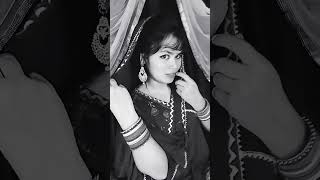 BLACK IN WAIGHT SONGS 🖤🌺🌿.. #old #dance #sadabahaarnagme #trendingshorts #oldstyle #ytshorts #song