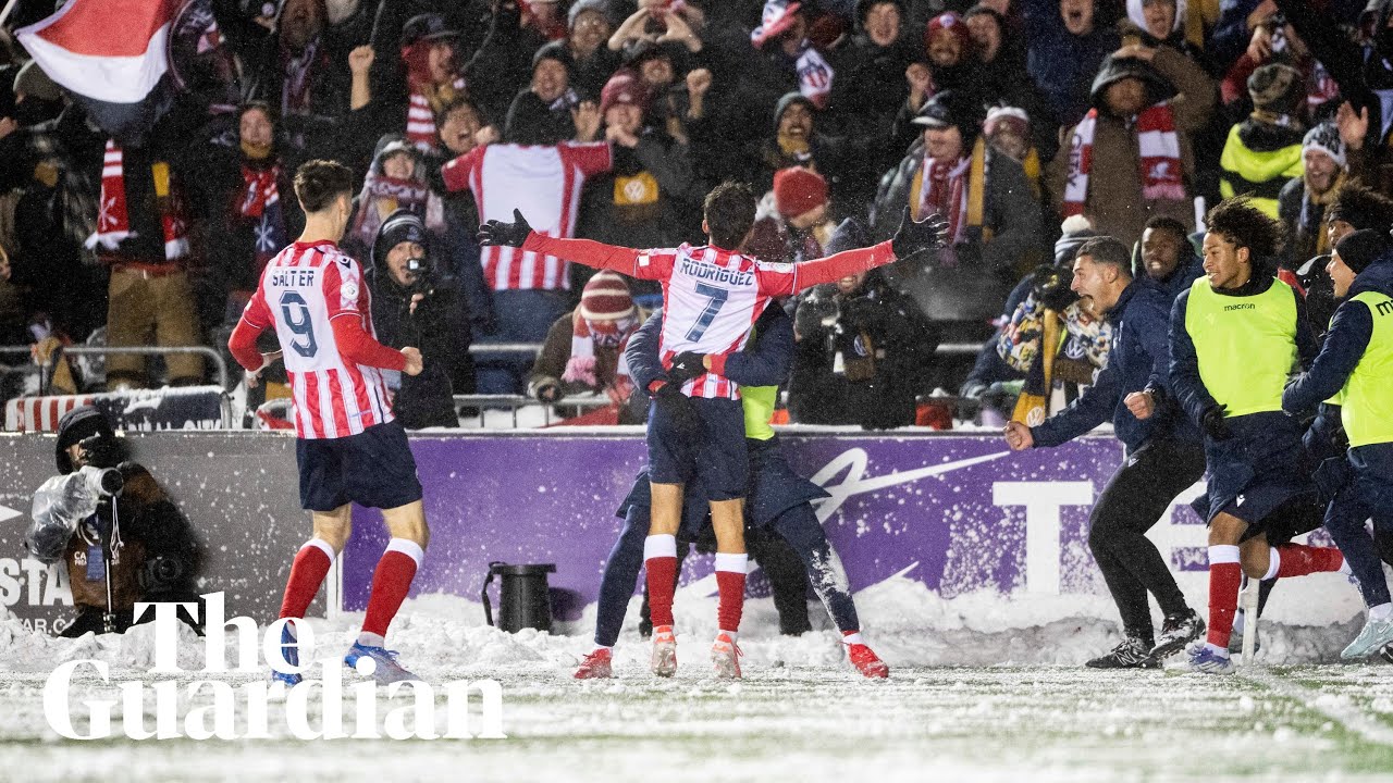 Atlético Ottawa's 'icicle kick' lights up blizzard-hit Canadian