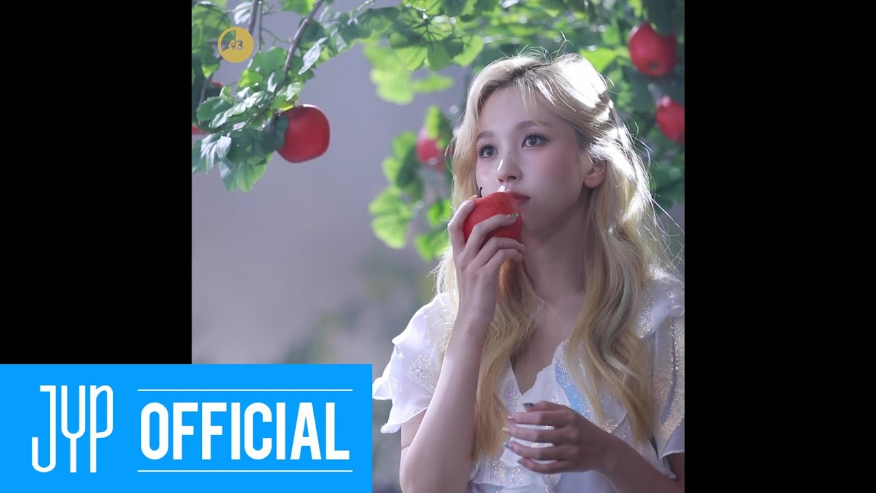 Wanna have MORE MINA? - TWICE 