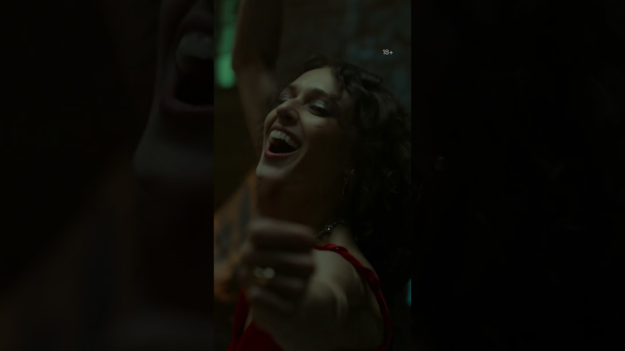 💃 Обжигающий танец Лизы Юрьевой в третьей серии «УЛИЦЫ ШЕКСПИРА». Смотрите в Okko! 