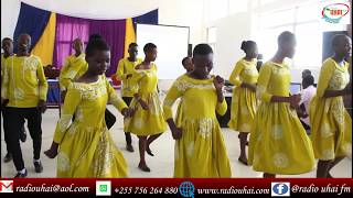 Kwaya ya vijana Nyamanoro Baptist-Mwanza