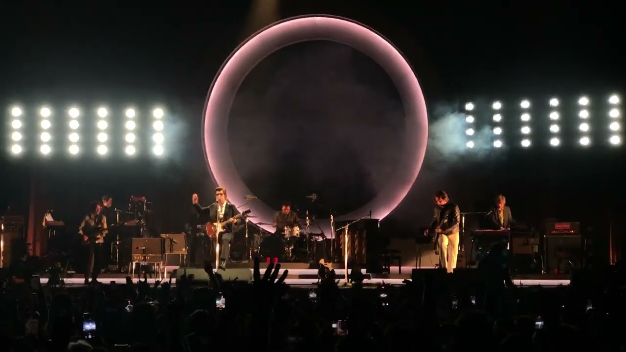 Arctic Monkeys - Brianstorm @ Madrid