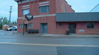 25-year-old seriously injured after shooting at Newark bar