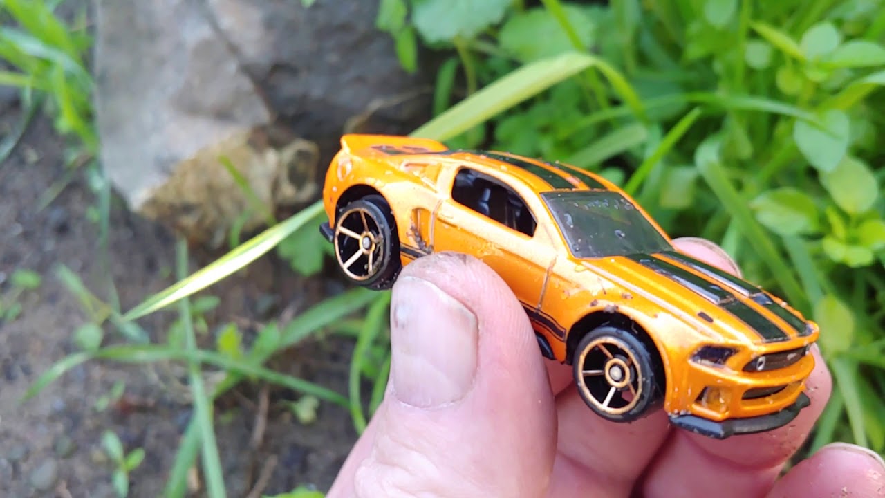 Sizzler Fat Track Outdoor Racing. Hot Wheels, Johnny Lightings. Power Drive Racing Test & Trials