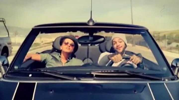 Travie McCoy: Billionaire ft. Bruno Mars [OFFICIAL...