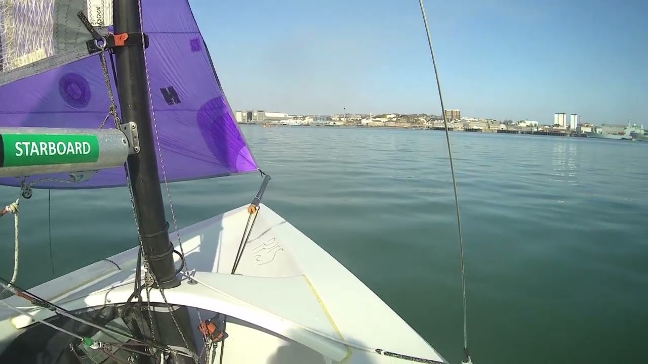 Vareo sailing in no wind