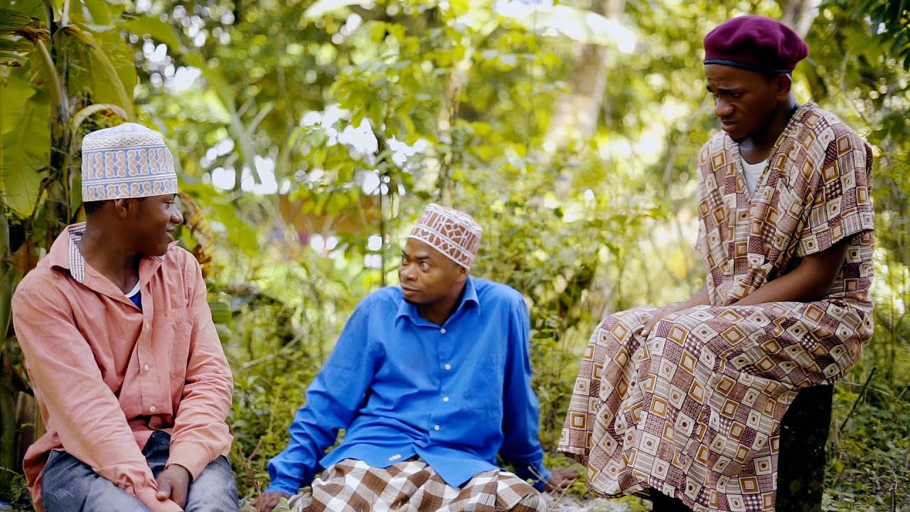 UWONGO WA KALE PAT 7 MAU MPEMBA DONGO NA MAKUNDE