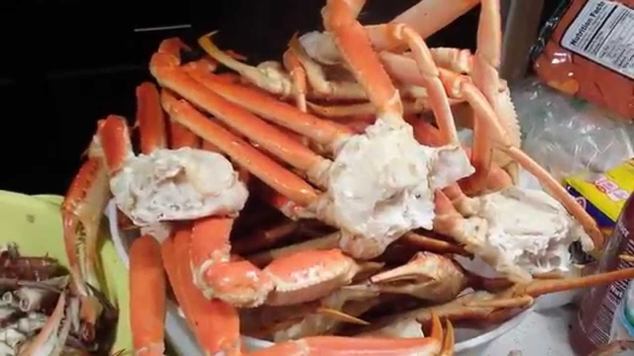 Snow Crab Legs Feast - YouTube