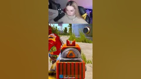 SHE SCRIPTING.. 🤫(link in bio) #rust #rustgame #rustclips