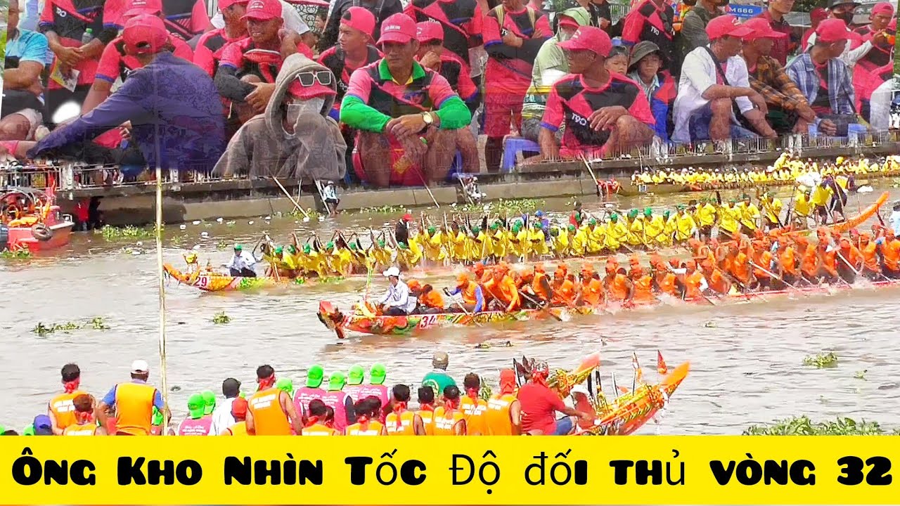 Vận Động Viên ÔNG KHO Chỉ Ngồi Lặng Nhìn Tốc Độ Ghe Độc Mộc SĂNG KE Đối Thủ Vòng 32 