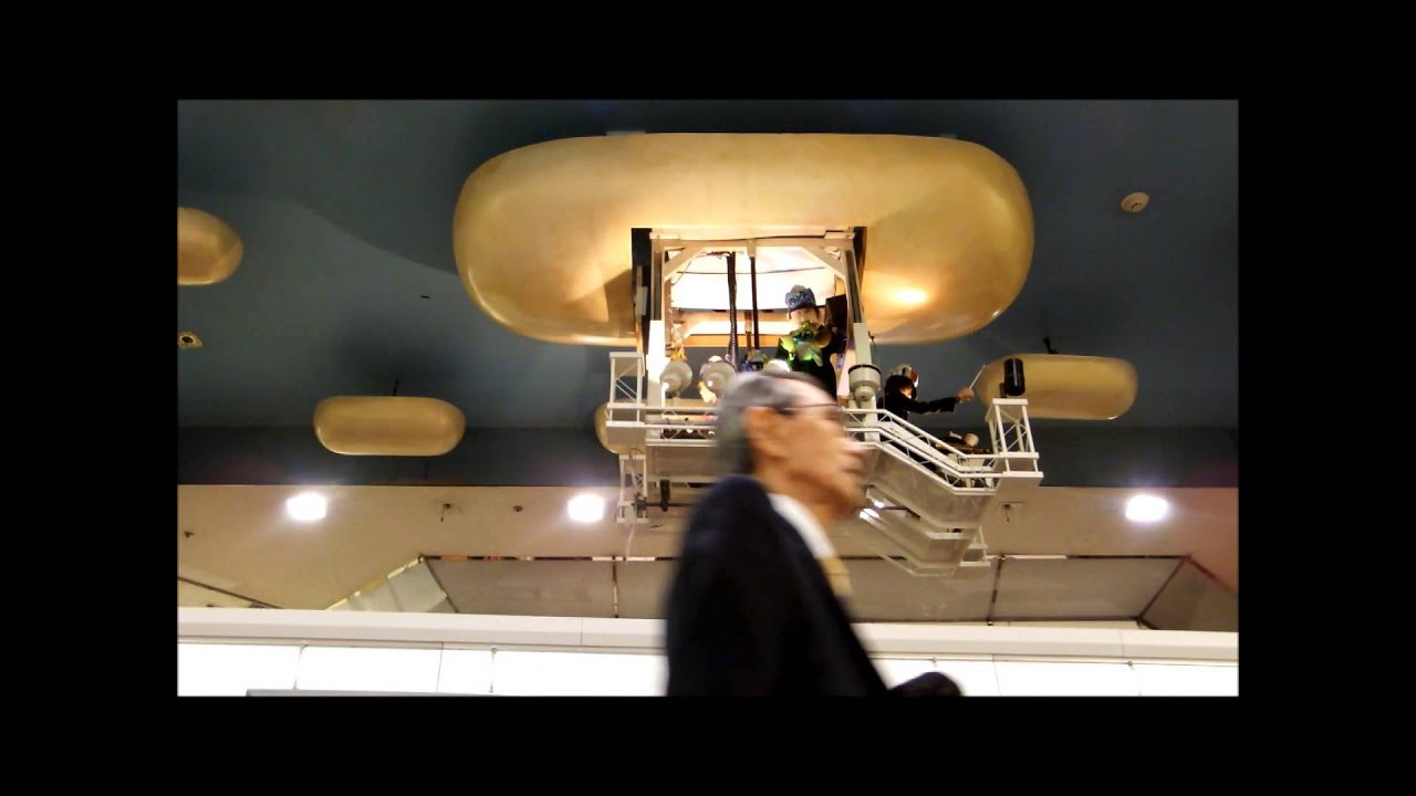 熊本市　鶴屋百貨店　鶴屋パーキング連絡通路途中にある物　改