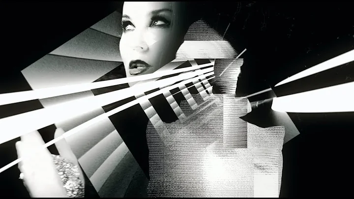 Daphne Guinness - Looking Glass