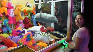 Winning from The GIANT Claw Machine!