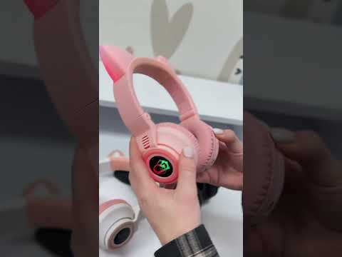 Навушники з вушками бездротові 0018, чорний, видео 1