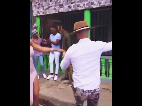 لا دى جامدة عمرو دياب 