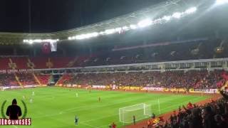 Siyah Kırmızı Şampiyon Eses Yeni Stadyum