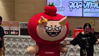 Tomafox ทกทายคณยาคณยาย ทสามยานมตรทาวน แฟนๆแนนชน 5 เลย ทกคนมารอ Force Book Tomafox