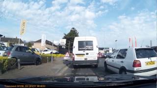 Norwich UK dashcam - Queue jumpers at roadworks (M174 ENG & AU64 NYX)