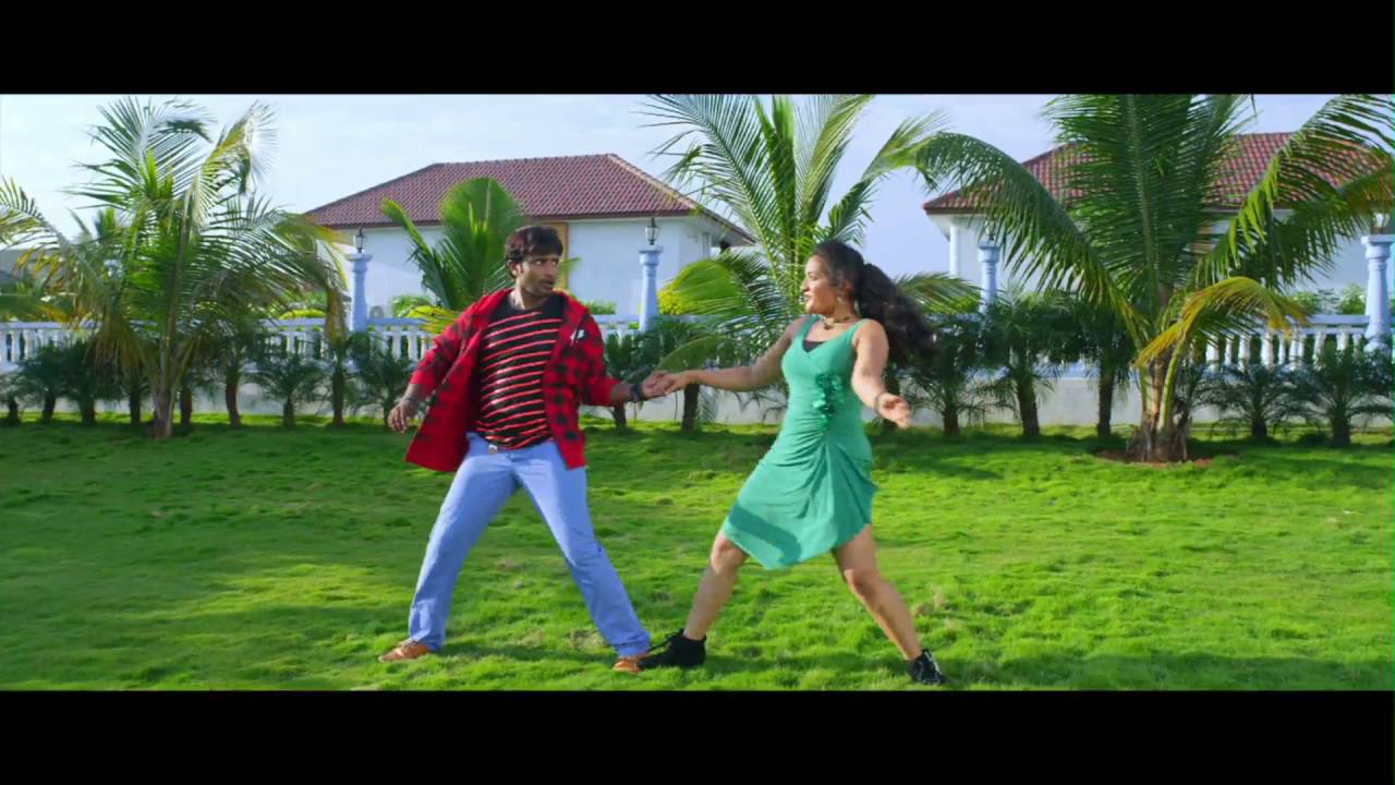 Lakshmi Devi Samarpinchu Nede Choodandi Nee Andham song - idlebrain.com