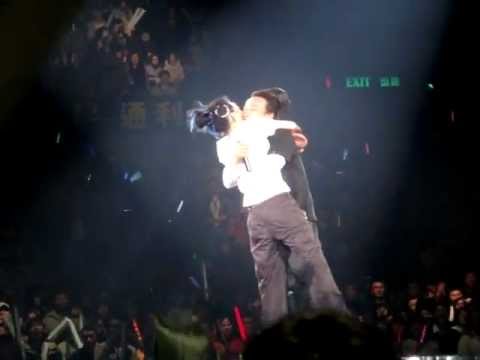 陳奕迅 - 浮誇 @ Starlight Joey Yung 's Concert 2008