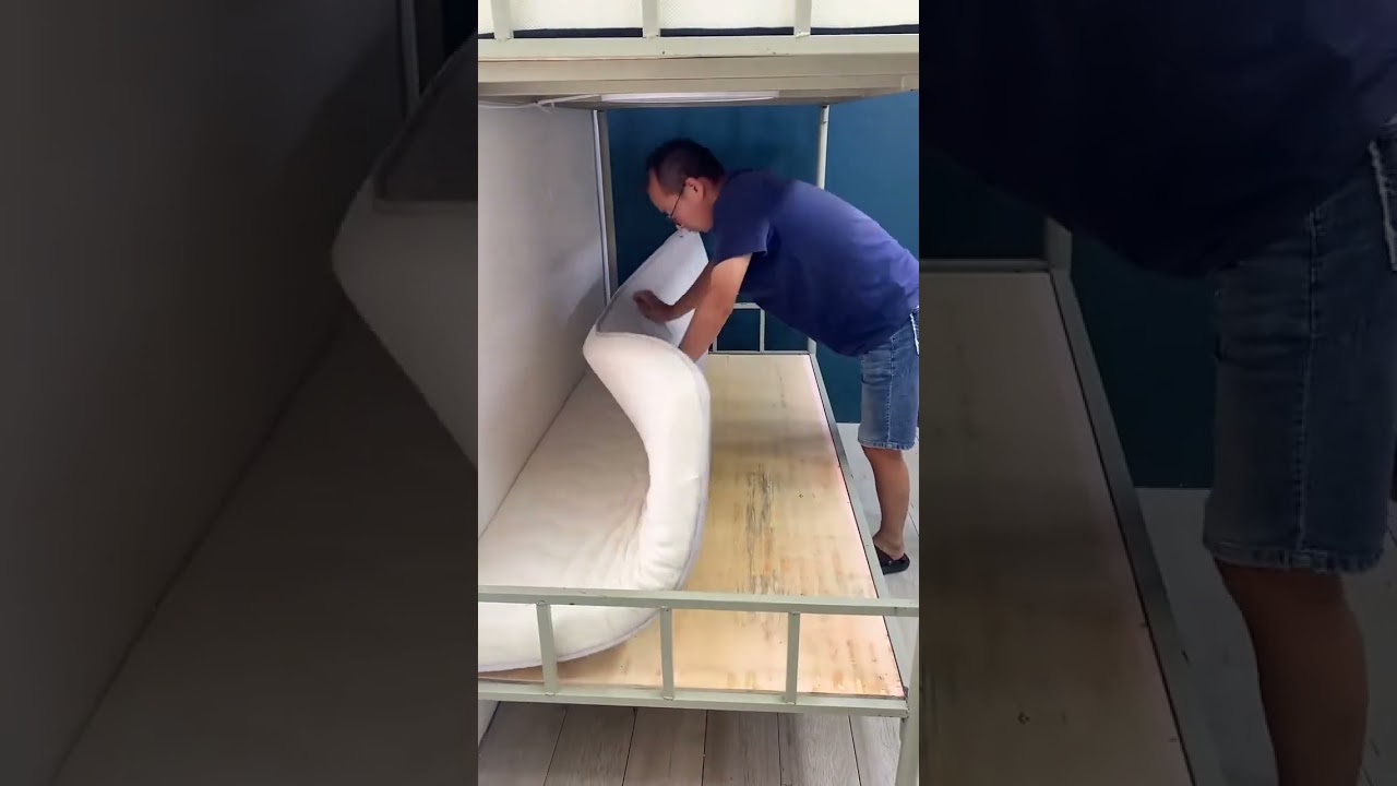 Thick and durable dormitory memory foam mattress, no deformation after long sleep.