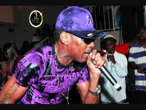 Ver Vybz Kartel- A like That(Minor Riddim)AUG 2010~Gaza no YouTube