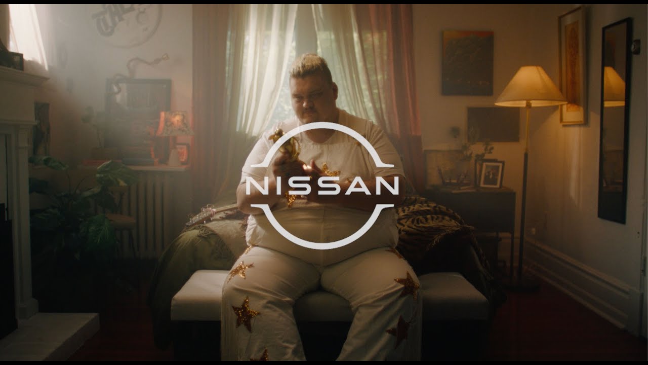 TALK celebrates his JUNO Award win with Nissan