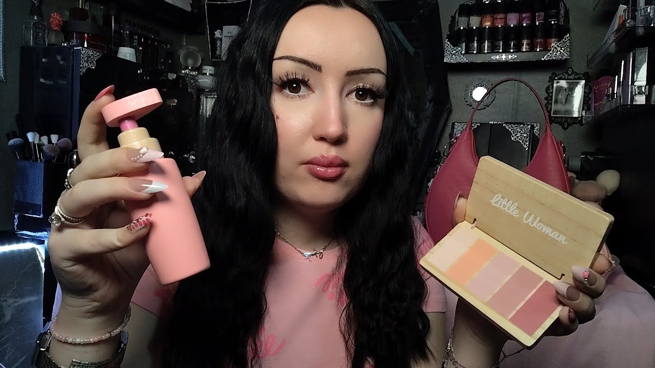 ASMR Doing your Wooden Makeup 💄 Tingly Wood Tapping and Scratching  