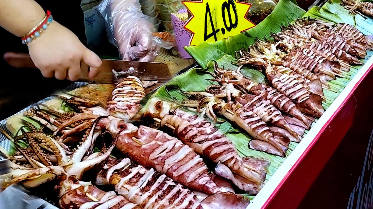 Cambodian Street Food GIANT GRILLED SQUID in Phnom Penh, Cambodia