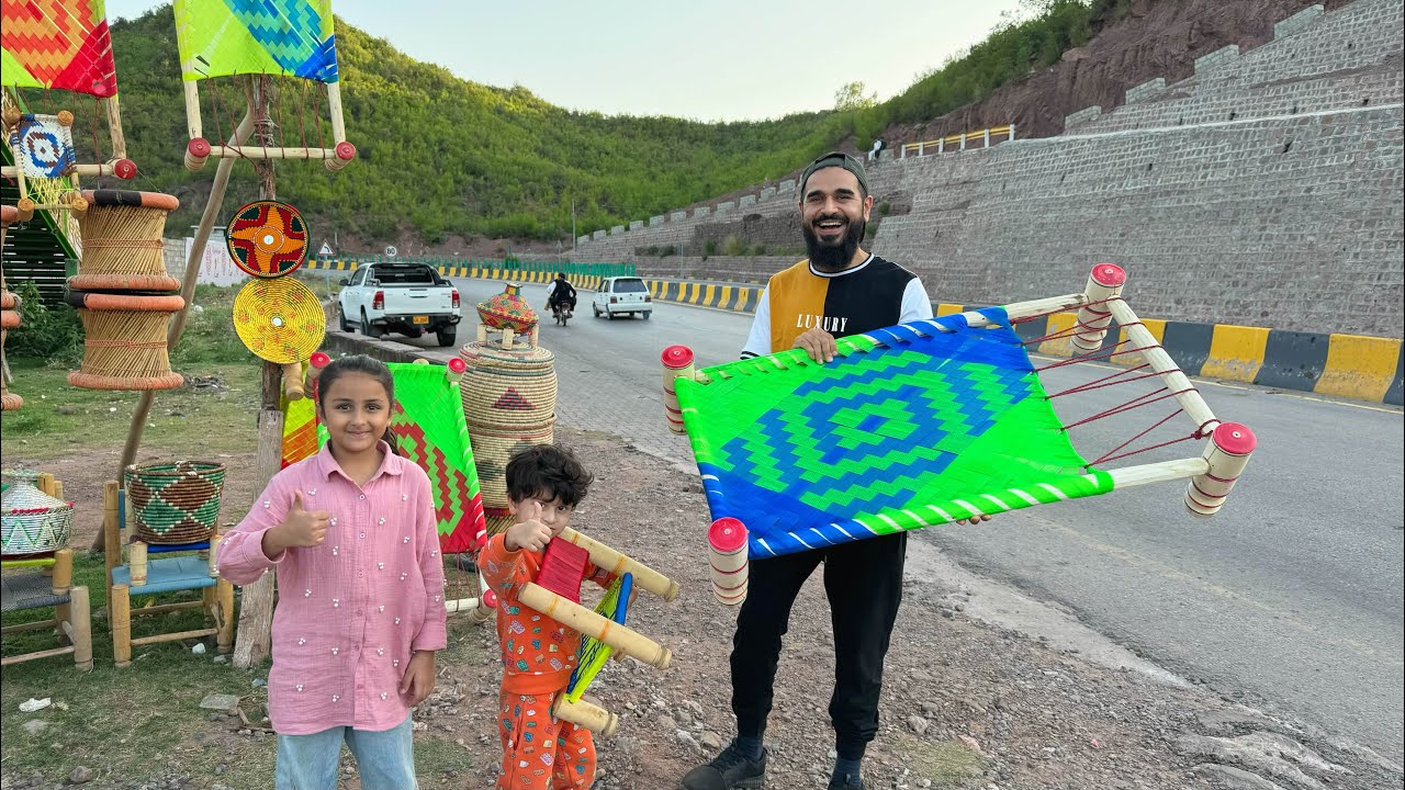 Muhammad Ahmed ko raastey me kuch pasand agaya 😍