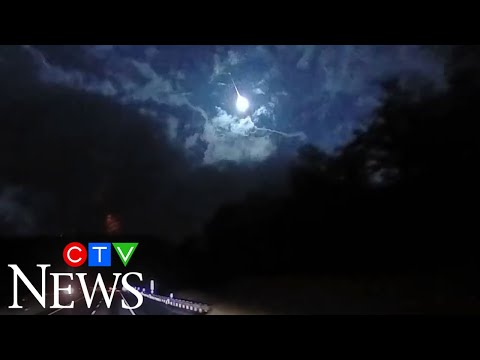 Meteor streaks across the night sky over southern Ontario