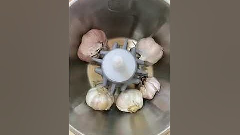 Thử bóc vỏ tỏi tép lớn cùng linh kiện tặng kèm máy xay thịt Ladomax Ha336