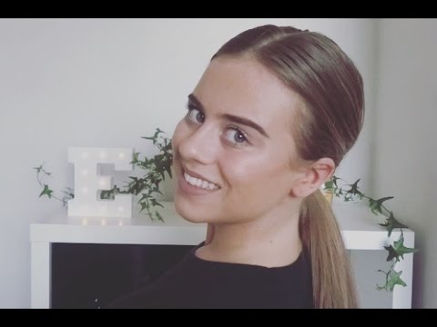 How to: Sleek Hair into Low Ponytail