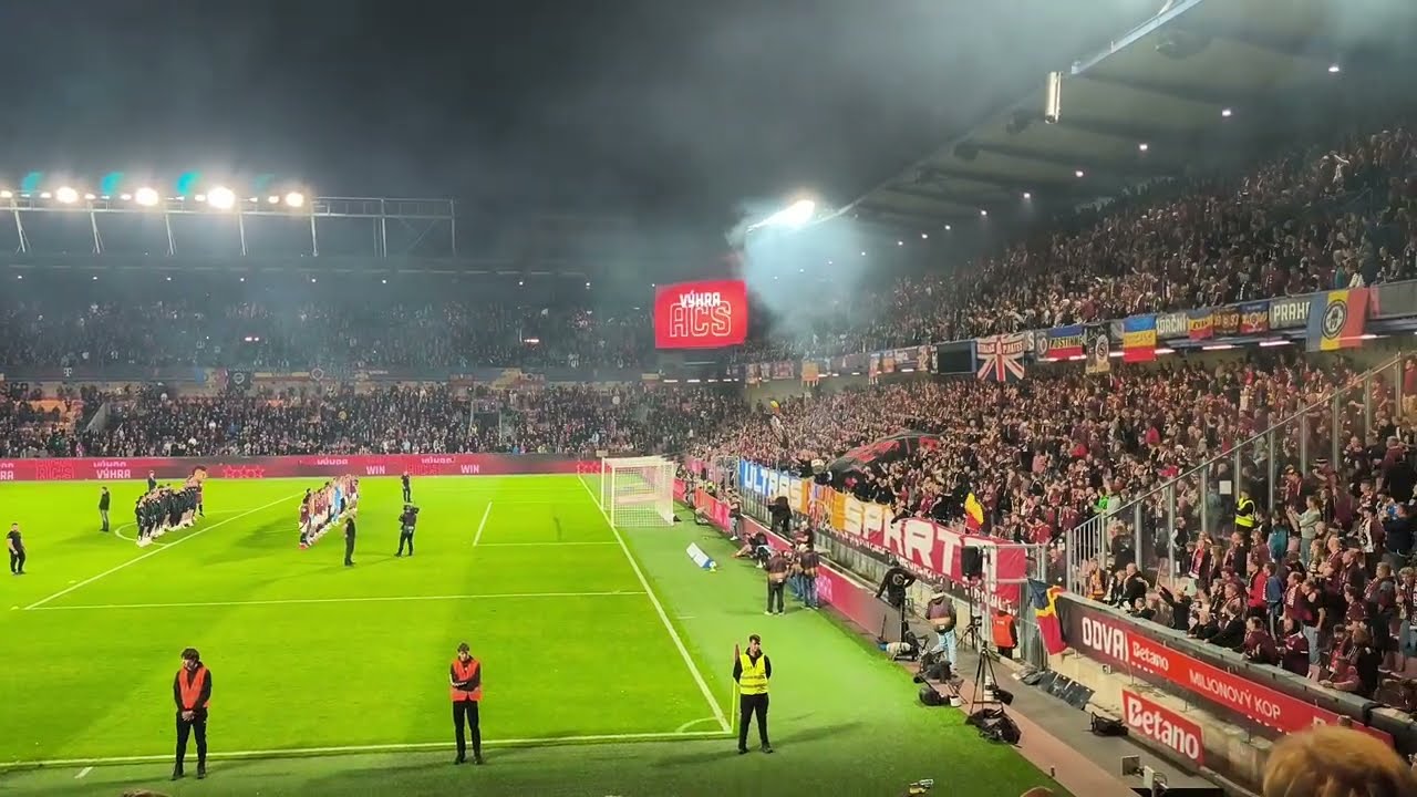 AC Sparta Praha - Dukla Praha 24.8.2025 (3:2) - závěrečná děkovačka