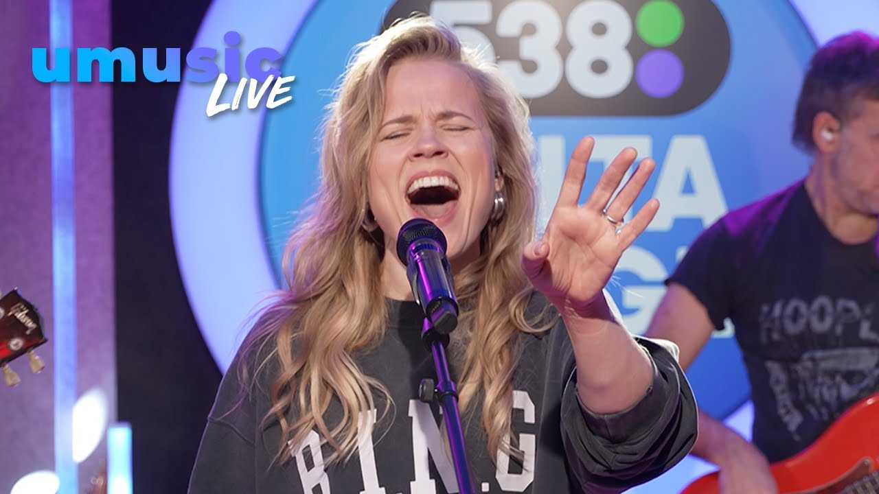 Ilse DeLange - Tainted | Live bij Radio 538 (2024) - YouTube