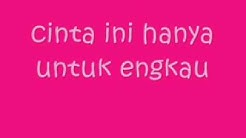 ROSSA - atas nama cinta (LIRIK) - Durasi: 3:58. ROSSA - atas nama cinta (LIRIK) - Durasi: 3:58.