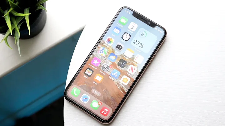 iPhone XS In LATE 2025! (iOS 18.7.2, Battery Life, Lag, Upgrade To iPhone 17?)