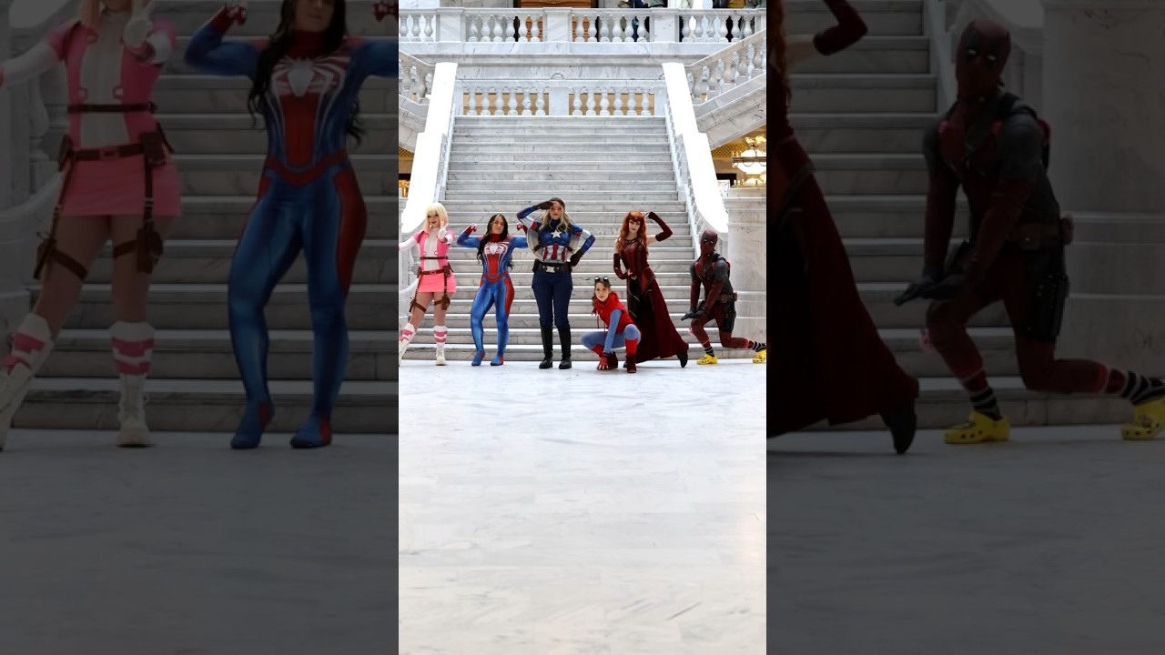 No one:    Marvel superheroes: 🕺💃💥✨
