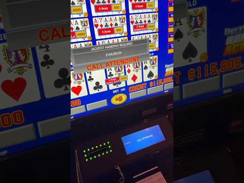 Best Craps player in the world helps us on bubble craps 👀