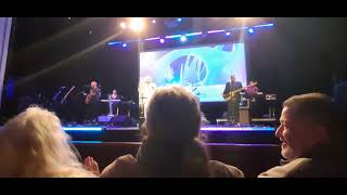 Jon Anderson  & the Band Geeks Patchogue Theatre Patchogue NY 4-21-26 Net Worth