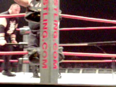 TNA au Zenith de Paris - Team 3D vs British Invasi...