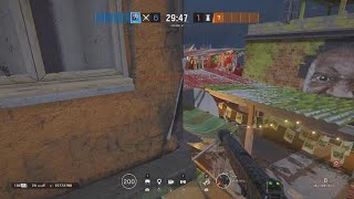 *NEW* FAVELA HIDING SPOT! | Rainbow Six Siege