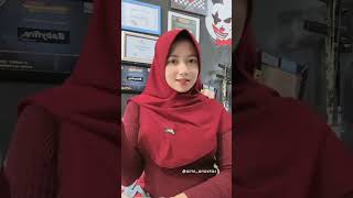 Gadis Kerudung Merah 