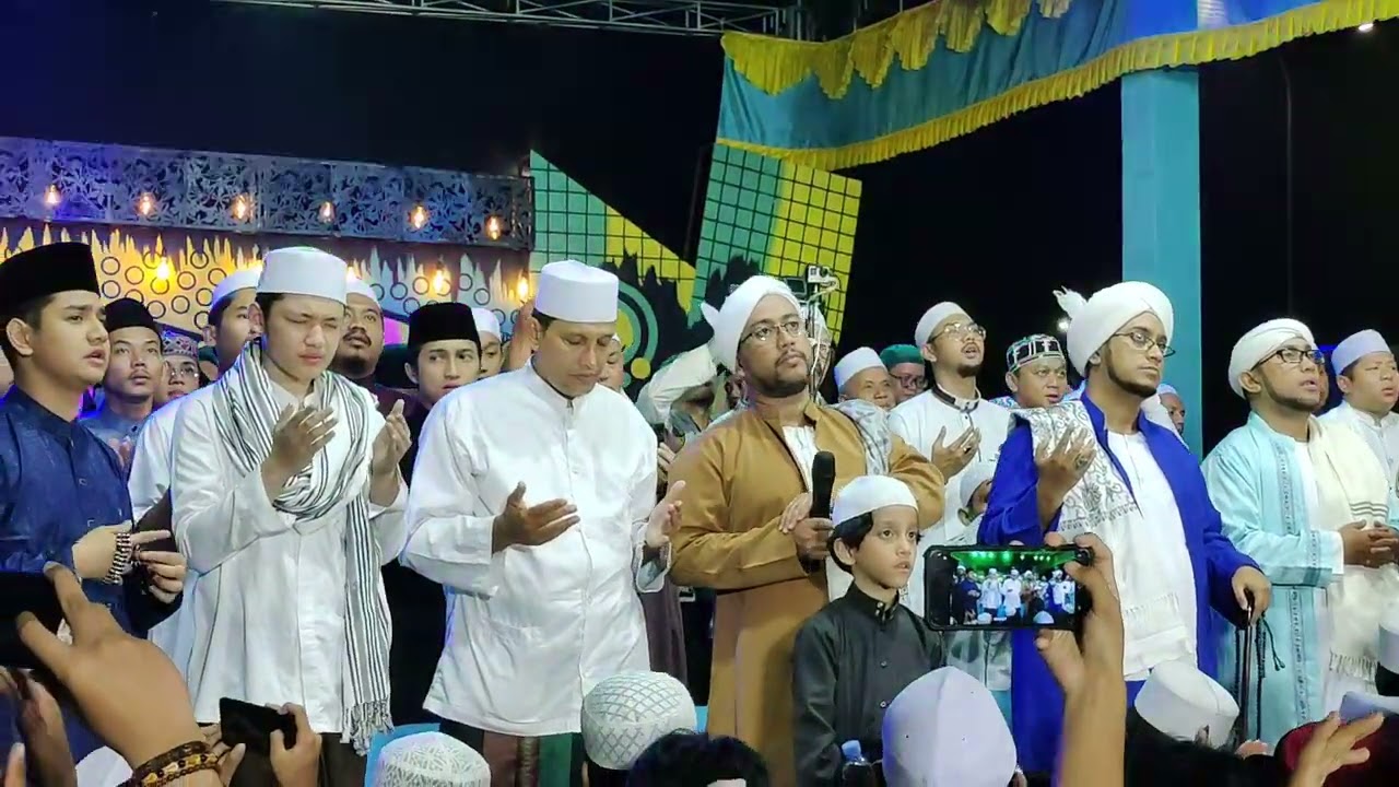 Asroqol Majelis Nurul Musthofa hadir Syakir Daulay & Sayyid Alwi Assegaf ( Raden Kian Santang )