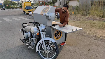 Man Selling Sandwich on his Bullet Bike | Sandwich wale Bullet Raja | Indian Street Food