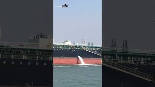 Why Do Ships Fill With Water? | Ballast System Explained 🚢🌊 #deballasting #ballasting #ballasttanks