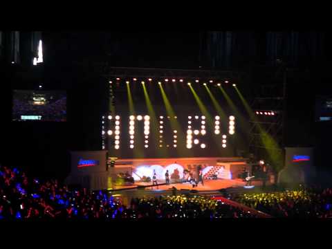 2013安麗年會(下午場)五月天....傷心的人別聽慢歌